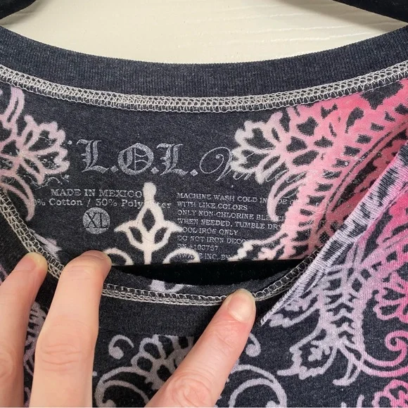 L.O.L. Vintage T-Shirt Juniors XL Pink Black Henna Inspired Graphic Y2K Festival - Picture 3 of 6